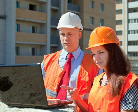[fpdl.in]_builders-works-construction-site_1398-5088_medium